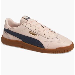 Puma Club 5v5 Island Pink Women’s Size 9